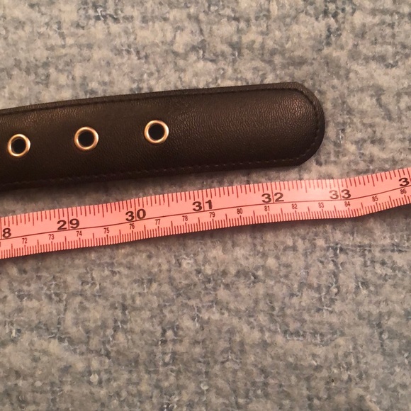 🌸Black Faux Leather belt - Picture 5 of 5